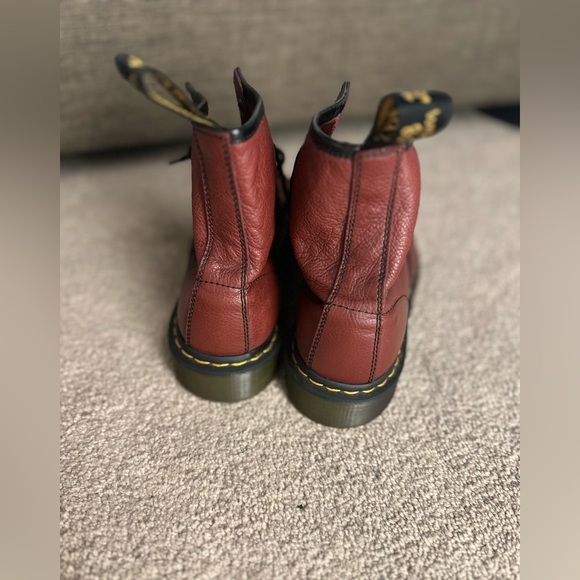 Men’s Doc Martins Leather Lace Up, Cherry, size 10 - Picture 4 of 5